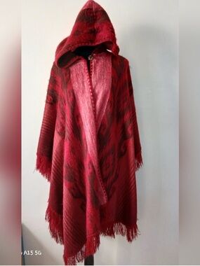 Yarina Alpaca Blend Hooded Fringe Poncho - Ruana Style
